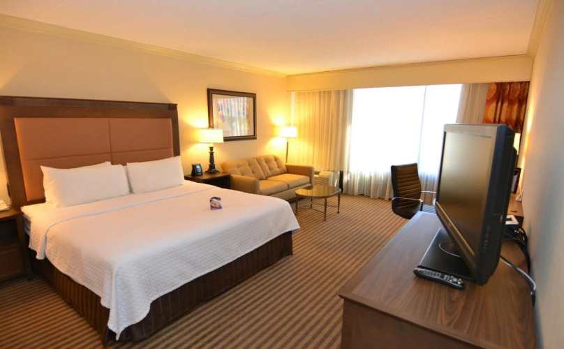 Crowne Plaza Hotel Reading