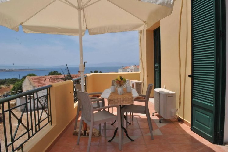 Skandalis Traditional Suites