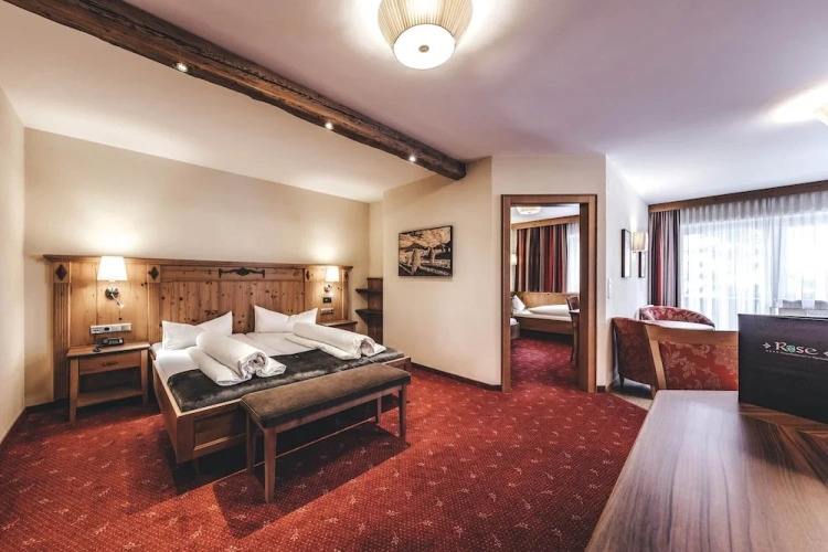 2 Bedrooms Family Suite with balcony and with mountain view