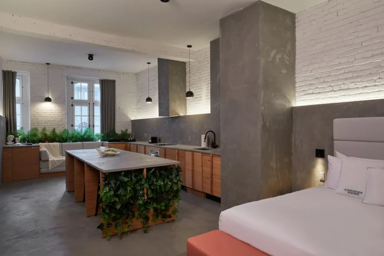 David Hotel