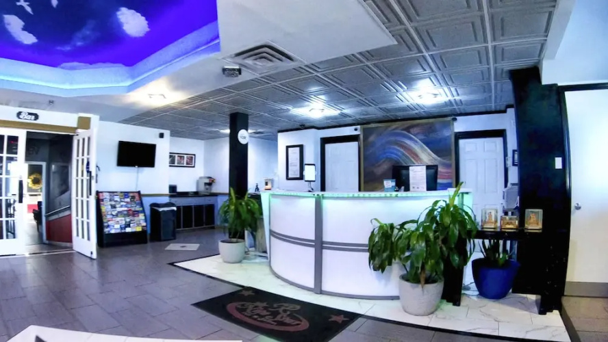 Rodeway Inn & Suites