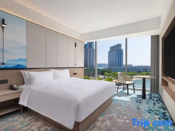 Standard Double room with lake view