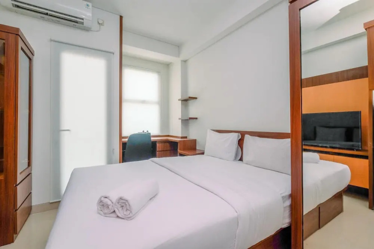 Fancy And Nice Studio Apartment At Transpark Cibubur