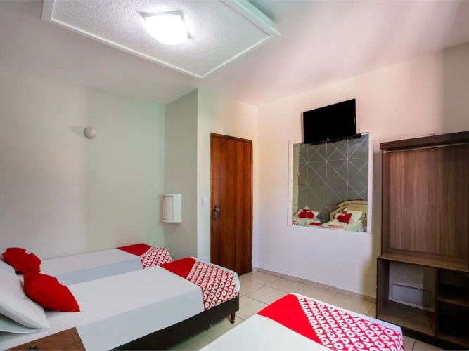 Hotel B Plaza