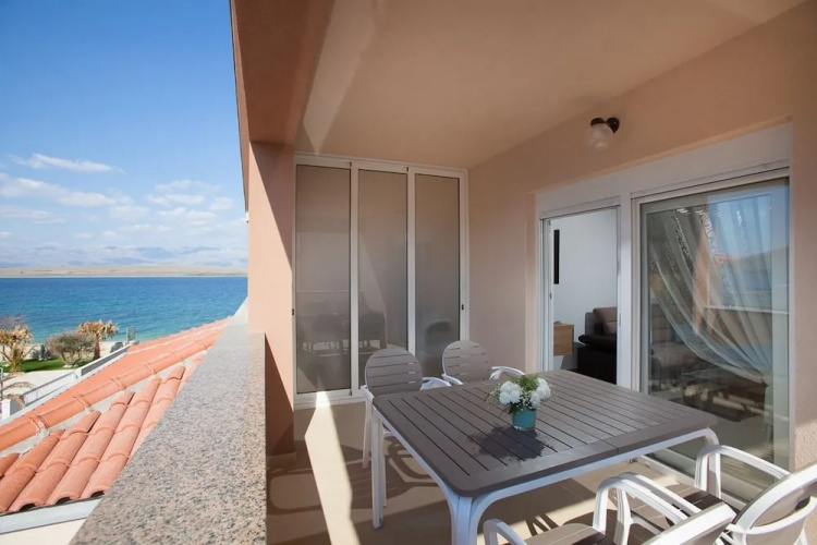 Apartments Malibu Two