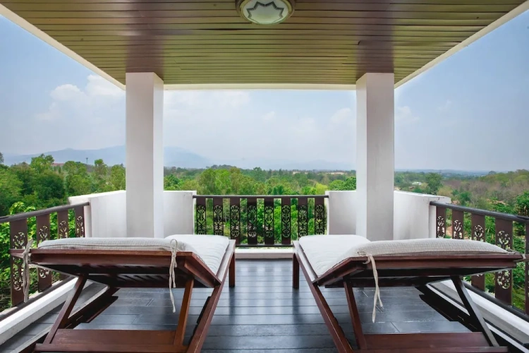 2 Bedrooms Family Suite with balcony