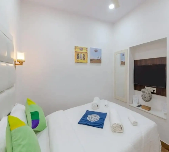 Economy room