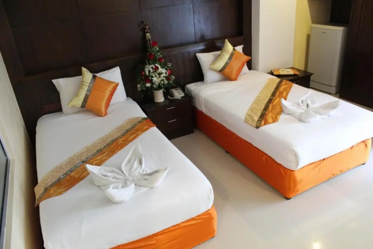 Standard Twin room with balcony