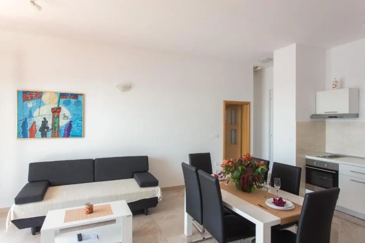 3 Bedrooms Superior Apartment with balcony and with sea view