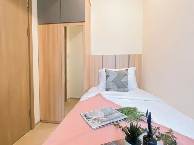 Warm 2Br Apartment At Meikarta