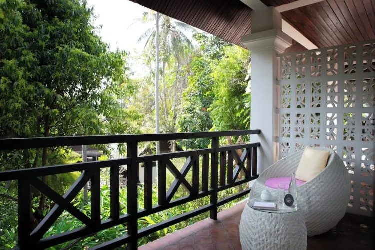 Deluxe Twin room with balcony