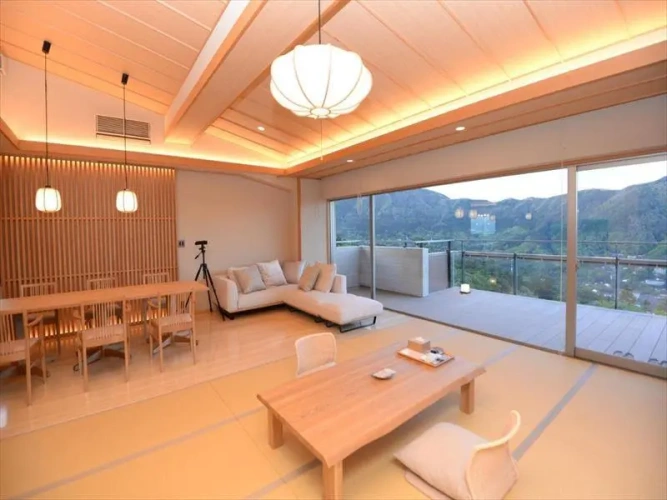 Deluxe Family Suite