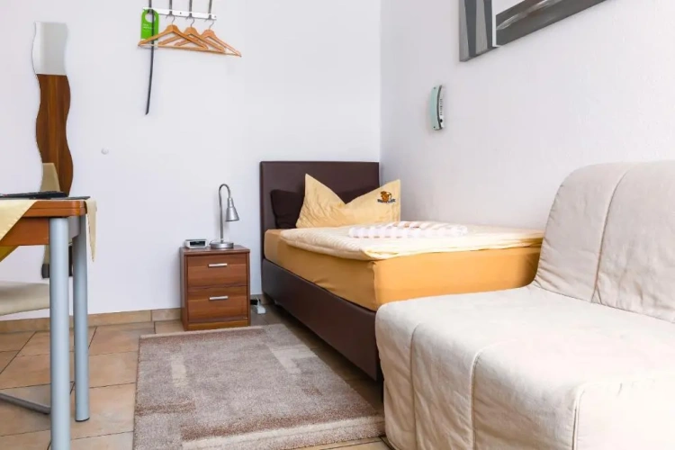 Standard Single room