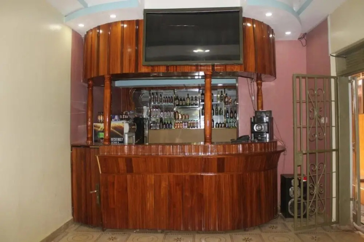 Royal Matt Hotel