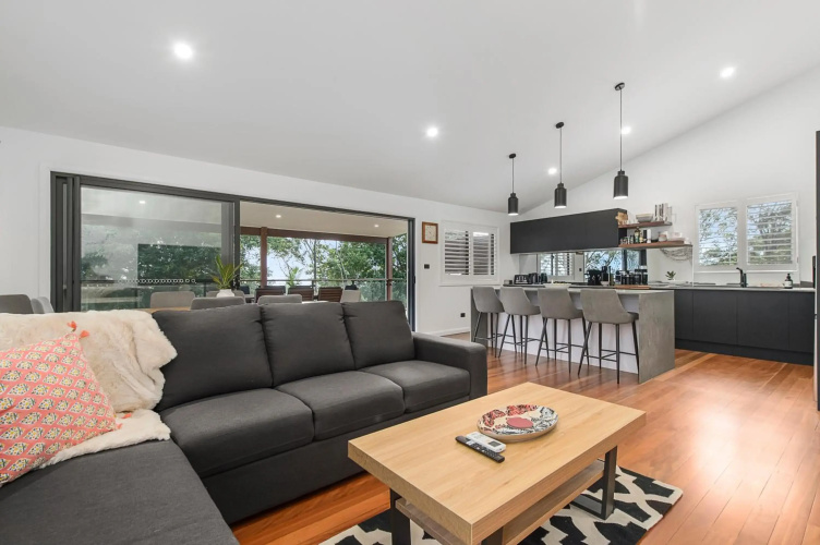 24 Hibiscus Crescent