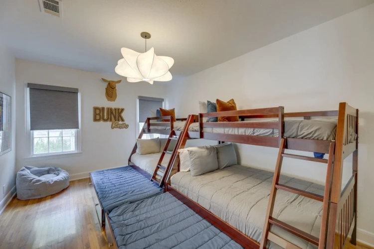 3 Bedrooms Cottage