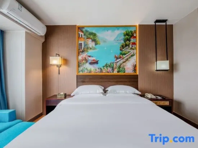 Standard Double room with view