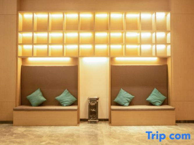 Yicheng Hotel