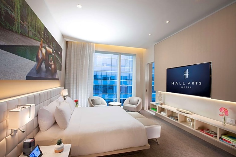 1 Bedroom Accessible Double Suite