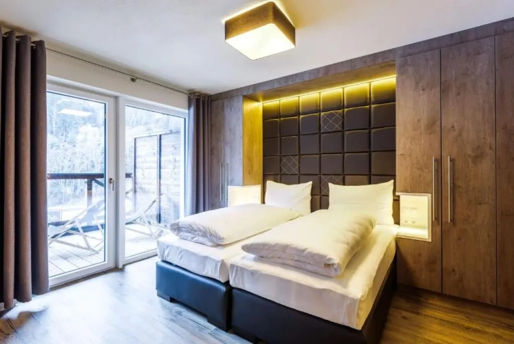 1 Bedroom Suite