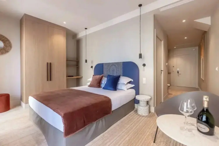Suites FL by Sweett