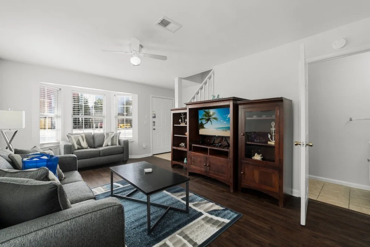 6400 Beach Dr - Seabatical A