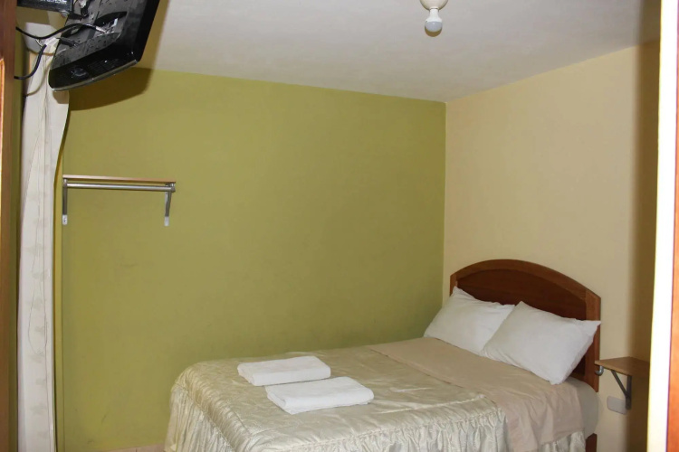 Posada de Percybal Lago Inn