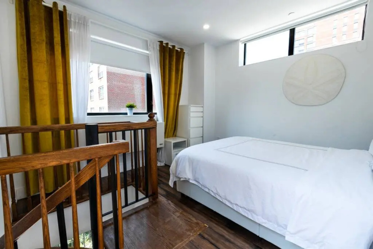 809-6b 2BR Duplex With Private Patio
