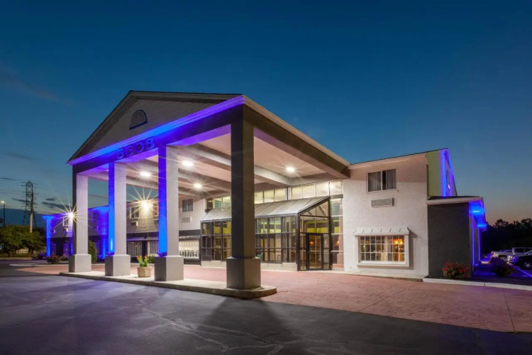 Days Inn By Wyndham Sandusky / Cedar Point - Sandusky, OH