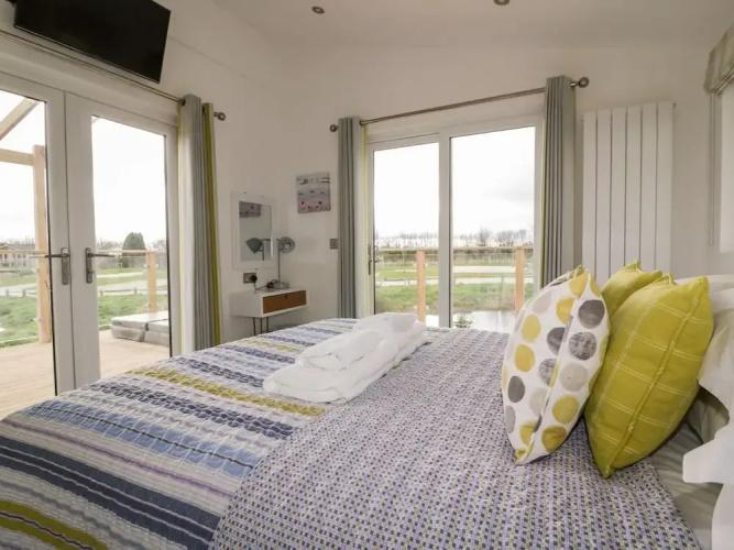 11 Meadow Retreat