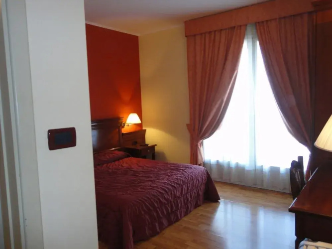 Hotel Vazzana