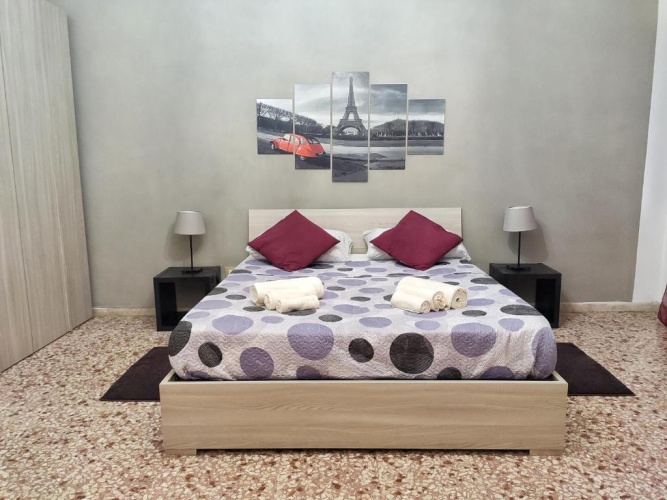 Standard Triple room