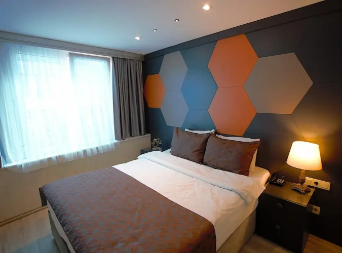 Deluxe Double room with city view