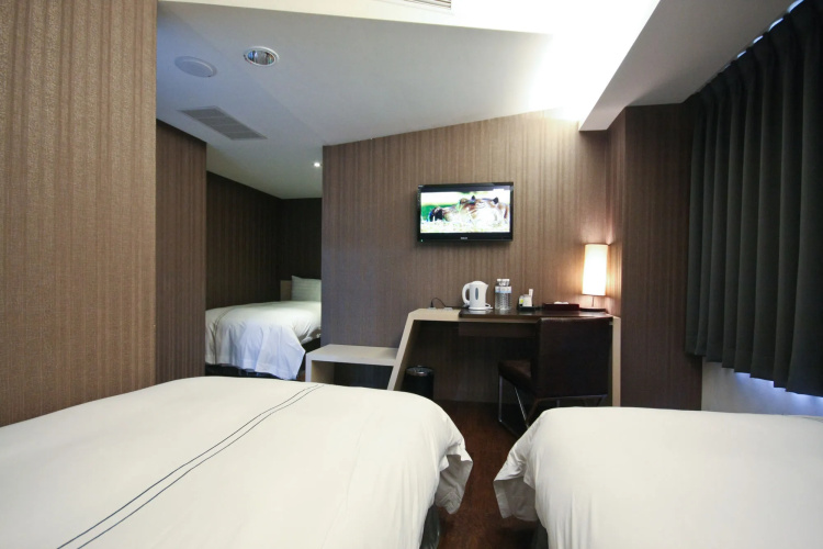 Sparrow Hotel