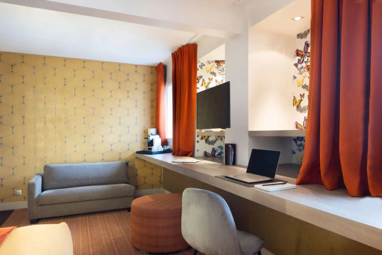 Hotel Paris Neuilly