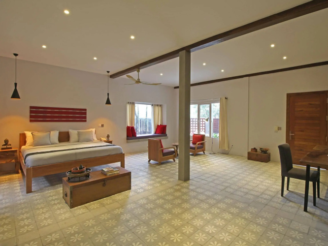 Isann Lodge