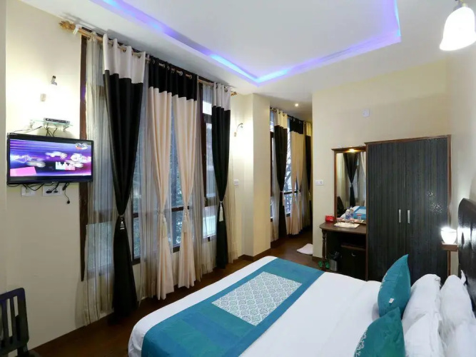 Seven Hills Hotel