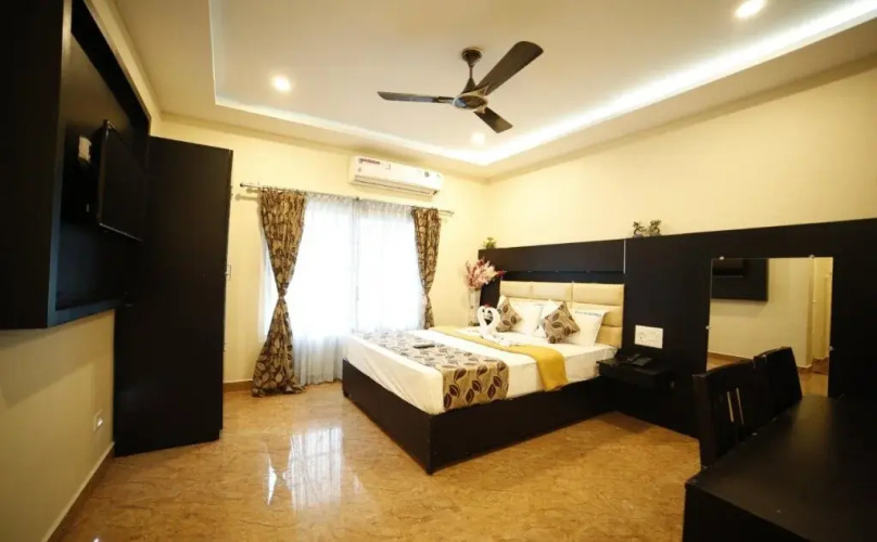 Hotel Ragavendra