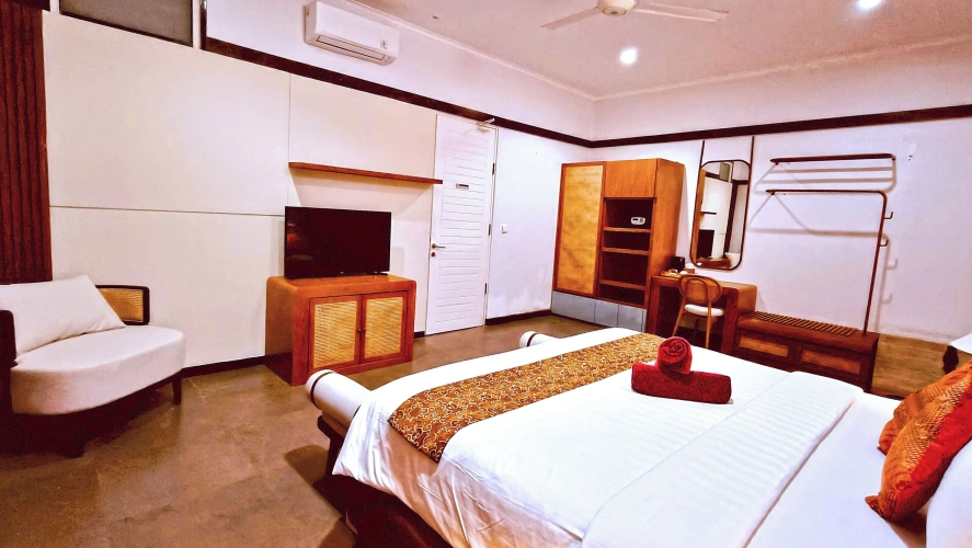 Deluxe Double room with pool view
