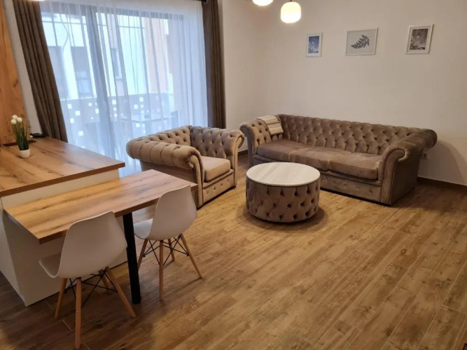 Apartament deosebit cu parcare securizata,lift.