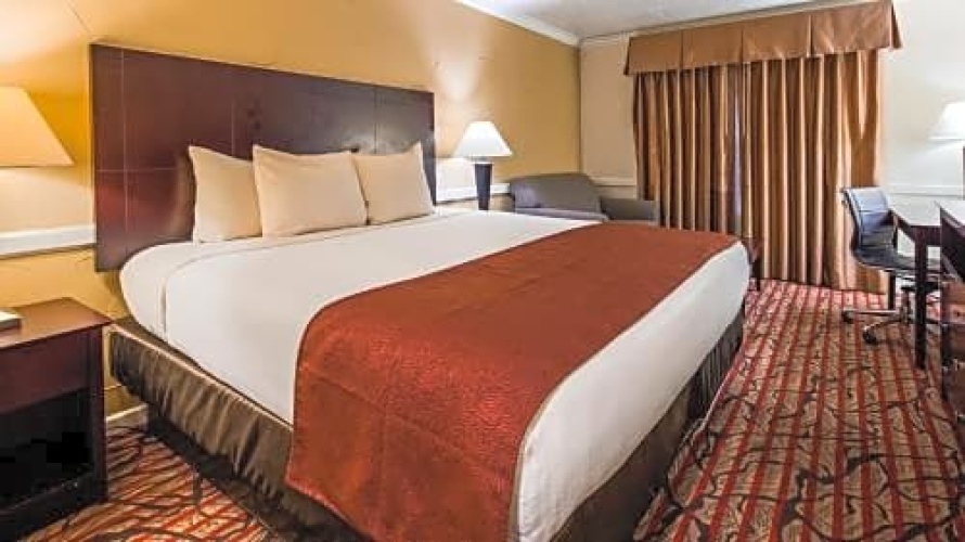 Standard room with balcony