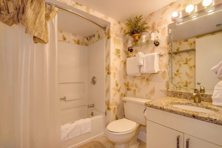 South Hampton 503 2br 2ba Oceanview 2 Bedroom Condo by RedAwning