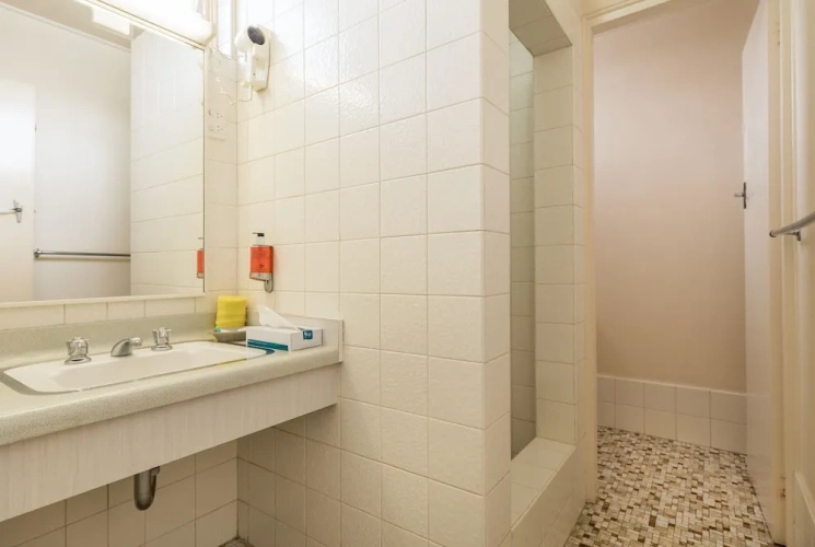 Economy Twin room