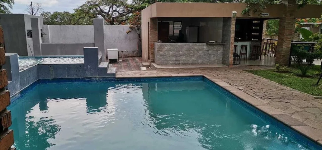 Zambezi Ultima Inn