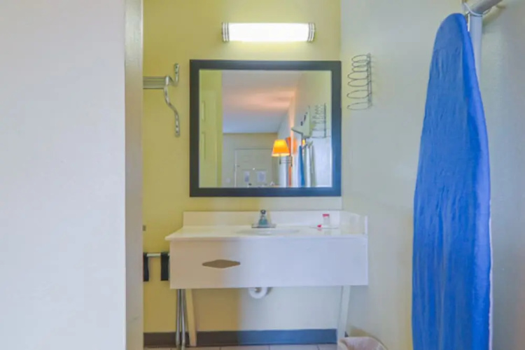 America's Best Value Inn & Suites