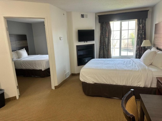 Quadruple Suite