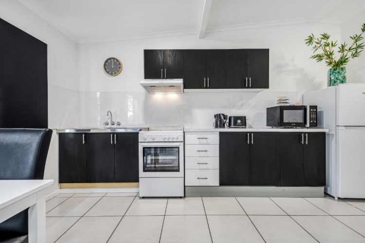 1 Bedroom Apartment with balcony