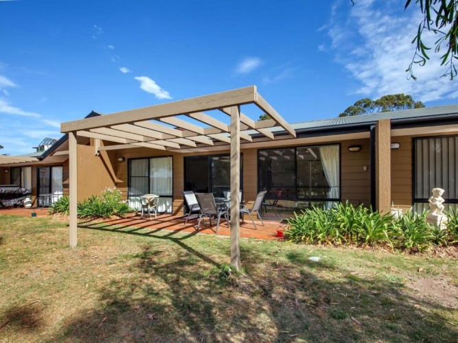 2 Bedrooms Villa
