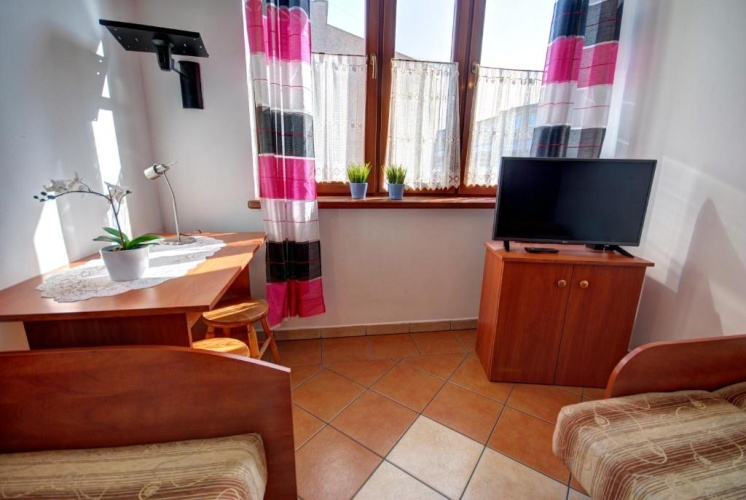 3 Bedrooms Apartment