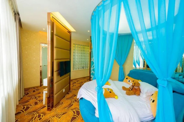 Mount Emei Teddy Bear Hotel Selected